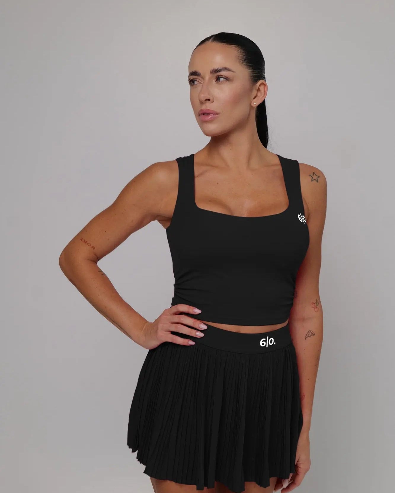 Black color top and pleated skirt set - Six Zero padel