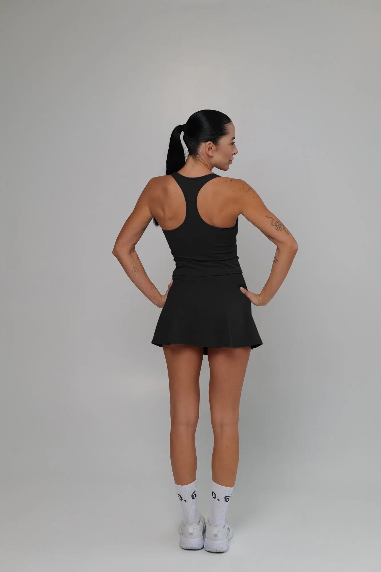 Black soft material top and skirt set - Six Zero padel